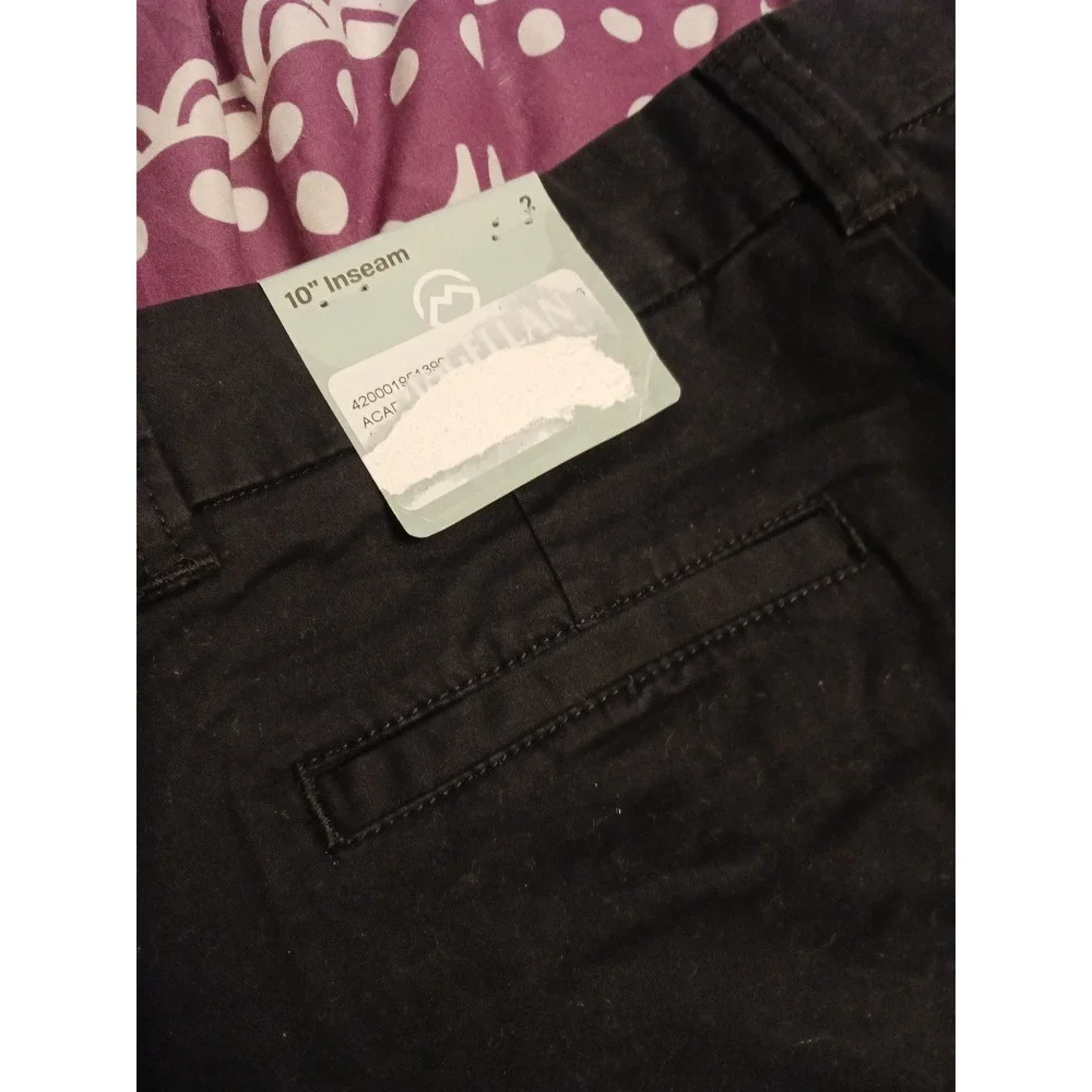 NEW Magellan Women's Happy Camper Bermuda Shorts in Caviar, Size‎ 2